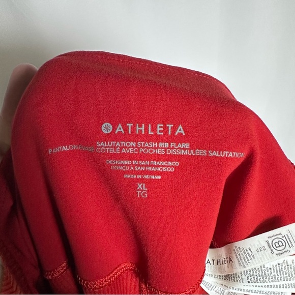 Athleta Salutation Stash Rib Flare Red XL - excellent condition! - Picture 5 of 10
